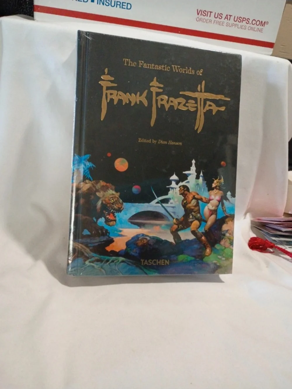 Taschen The Fantastic Worlds of Frank Frazetta – Black & Gold Cover